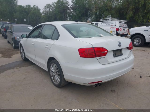 Photo 2 VIN: 3VWLZ7AJ4BM005802 - VOLKSWAGEN JETTA 