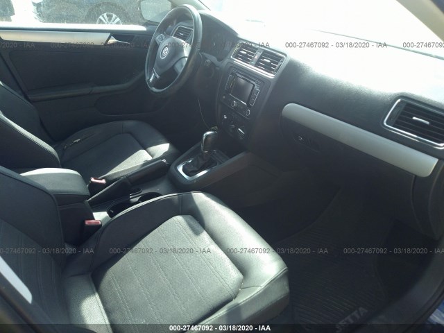 Photo 4 VIN: 3VWLZ7AJ6BM331746 - VOLKSWAGEN JETTA SEDAN 