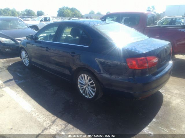 Photo 2 VIN: 3VWLZ7AJXBM092055 - VOLKSWAGEN JETTA SEDAN 