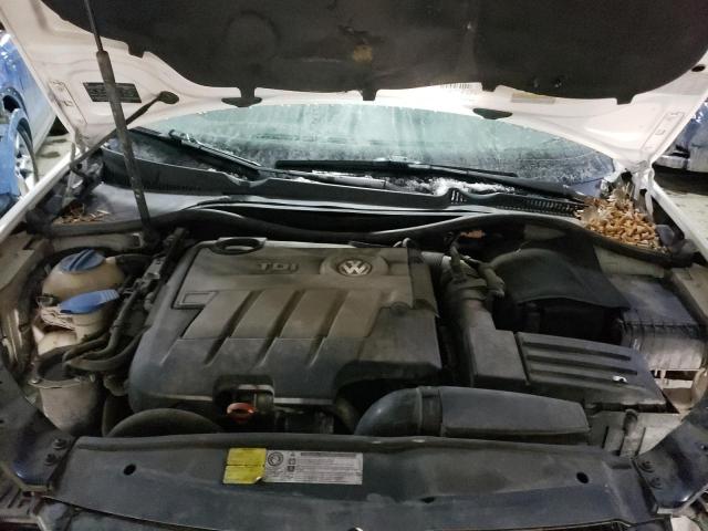 Photo 10 VIN: 3VWML7AJ2AM654440 - VOLKSWAGEN JETTA TDI 