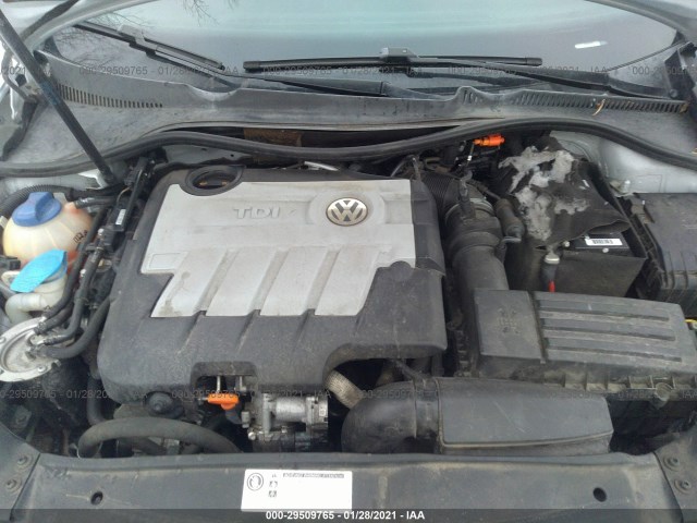 Photo 9 VIN: 3VWML7AJ7BM642155 - VOLKSWAGEN JETTA SPORTWAGEN 