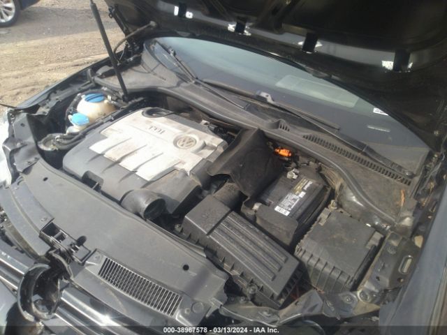 Photo 9 VIN: 3VWML7AJXEM626102 - VOLKSWAGEN JETTA TDI 