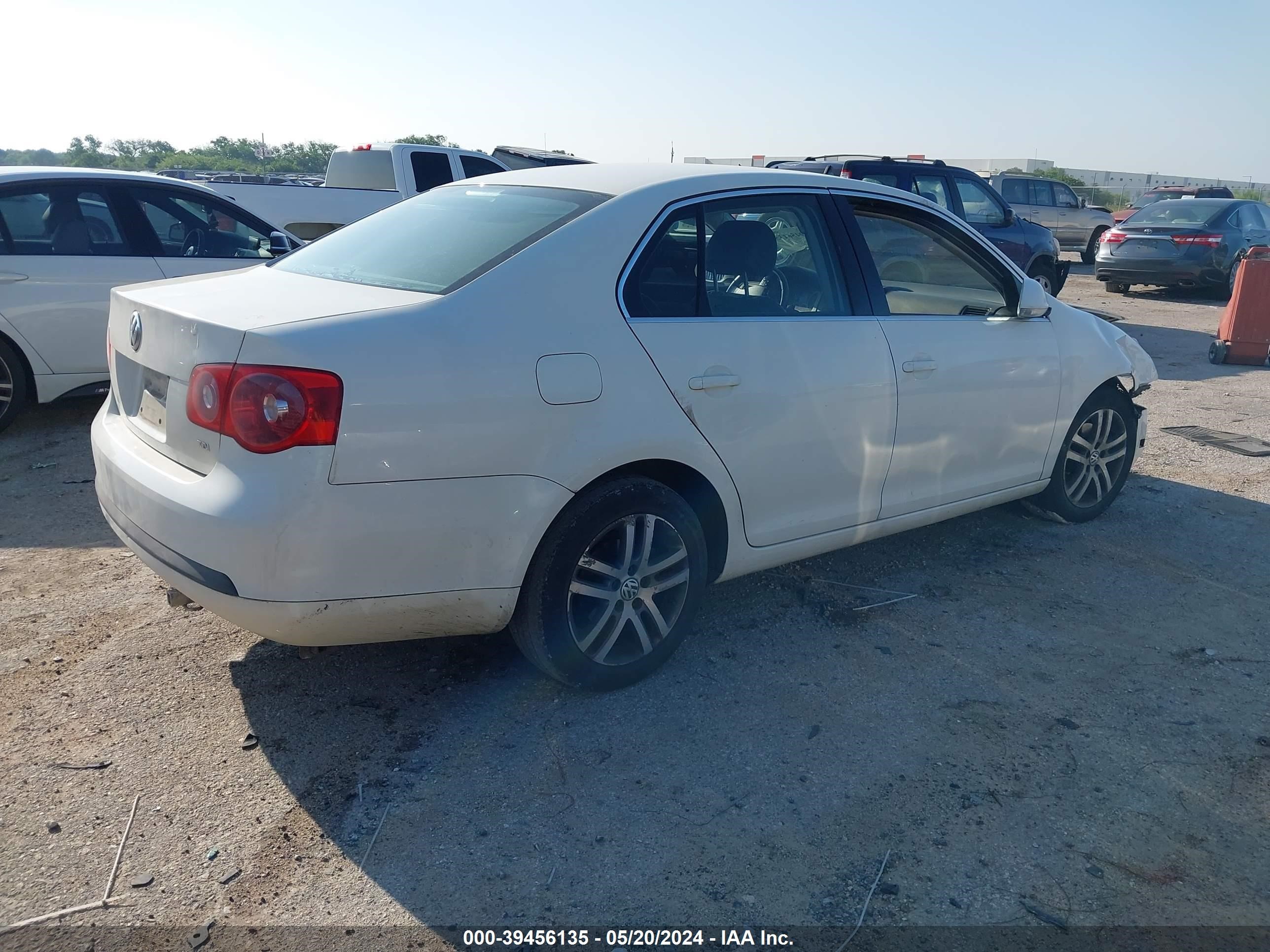 Photo 3 VIN: 3VWNT81K06M804653 - VOLKSWAGEN JETTA 