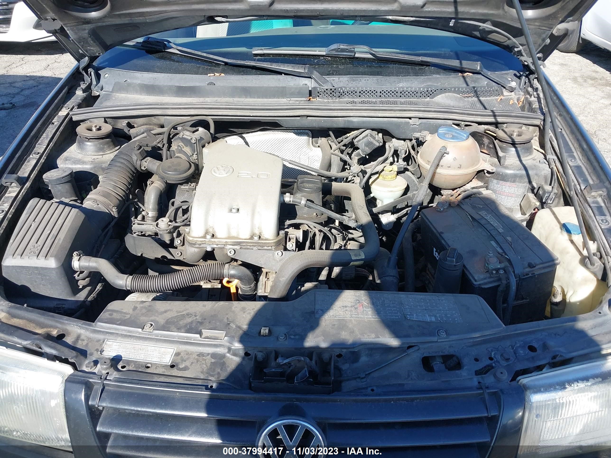 Photo 9 VIN: 3VWPB81H2XM207005 - VOLKSWAGEN JETTA 