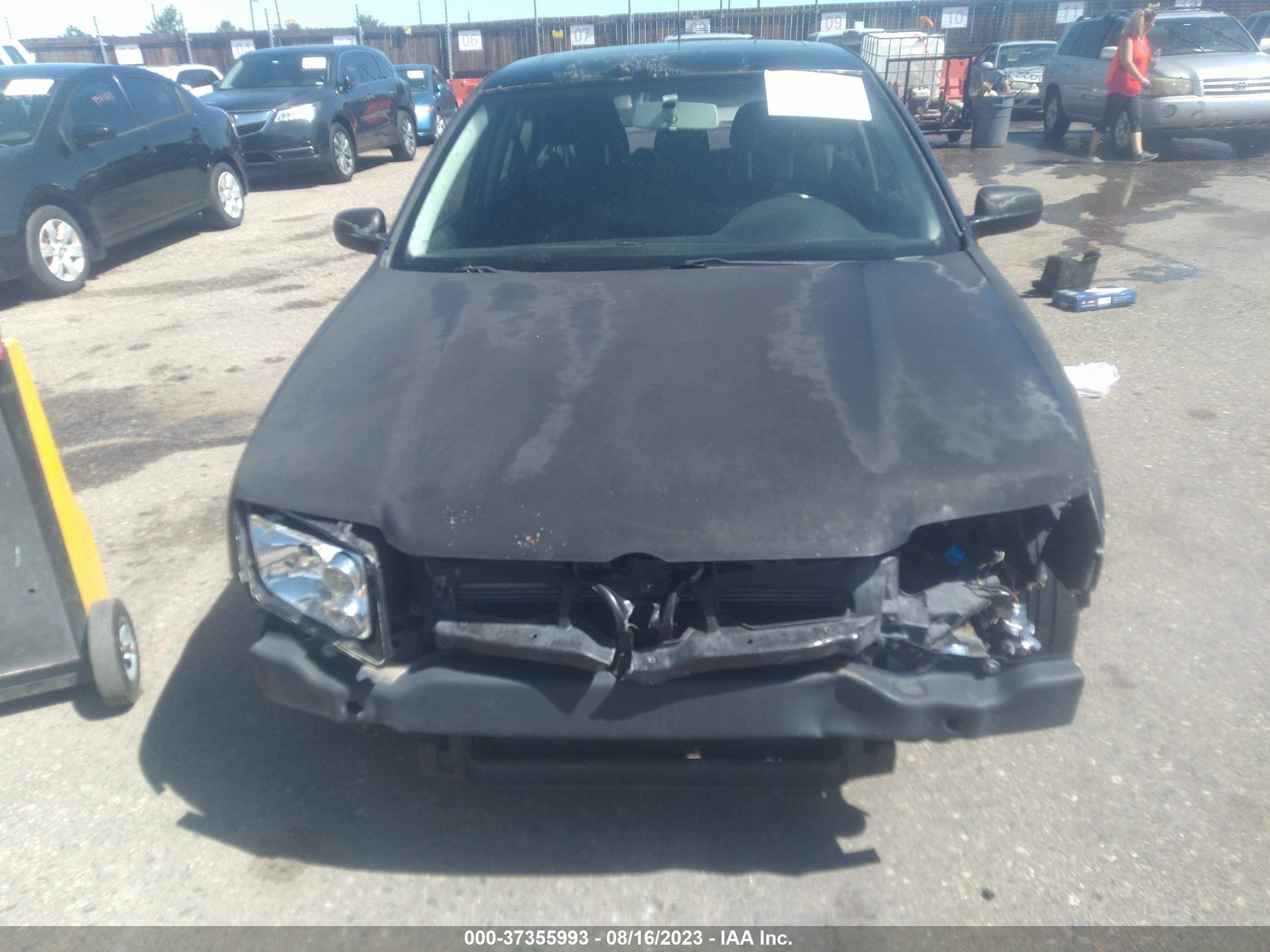 Photo 5 VIN: 3VWPD69M01M163870 - VOLKSWAGEN JETTA 