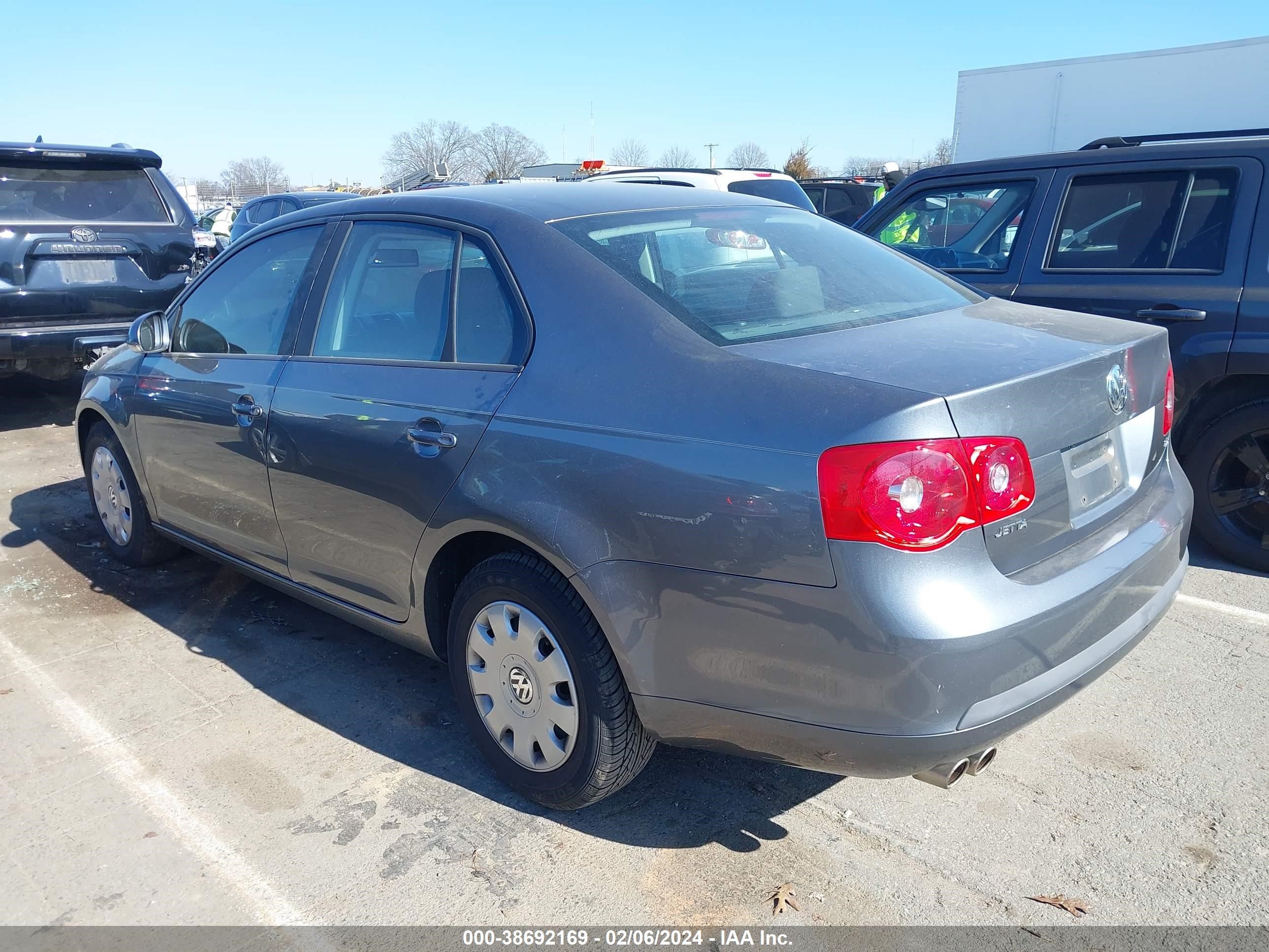 Photo 2 VIN: 3VWPF71K36M769987 - VOLKSWAGEN JETTA 