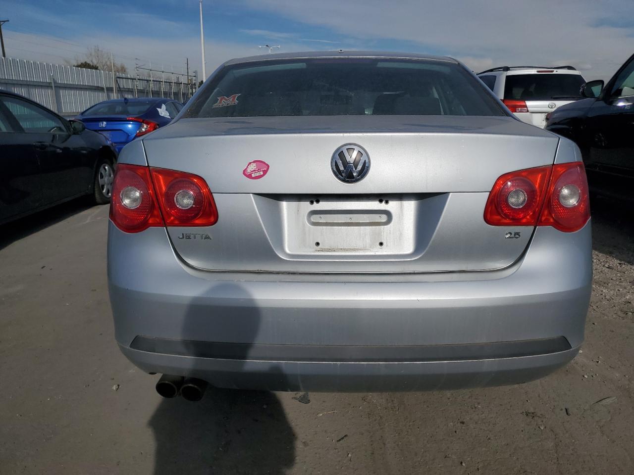 Photo 5 VIN: 3VWPF71K97M106537 - VOLKSWAGEN JETTA 