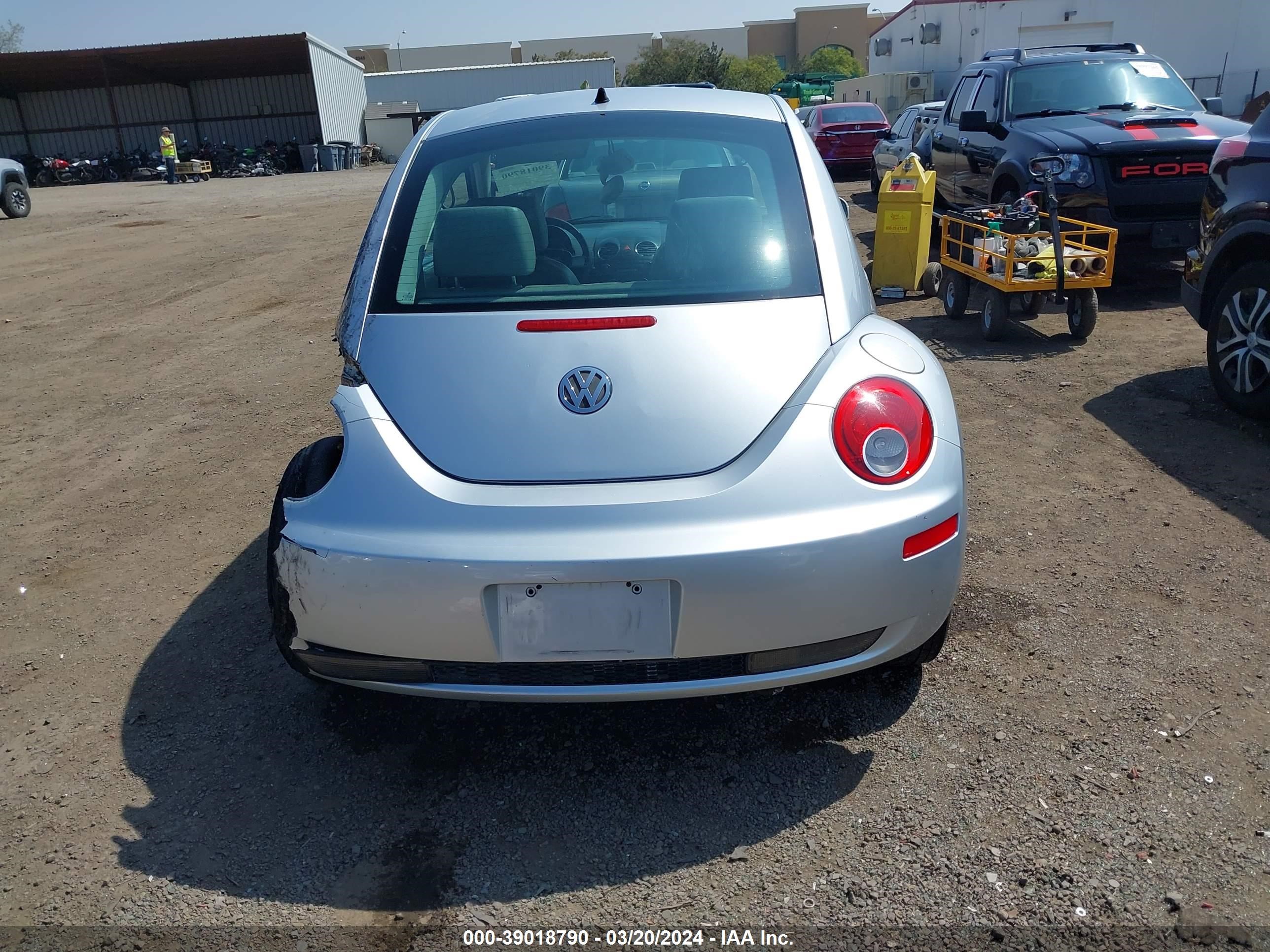 Photo 15 VIN: 3VWPG31C26M403386 - VOLKSWAGEN BEETLE 