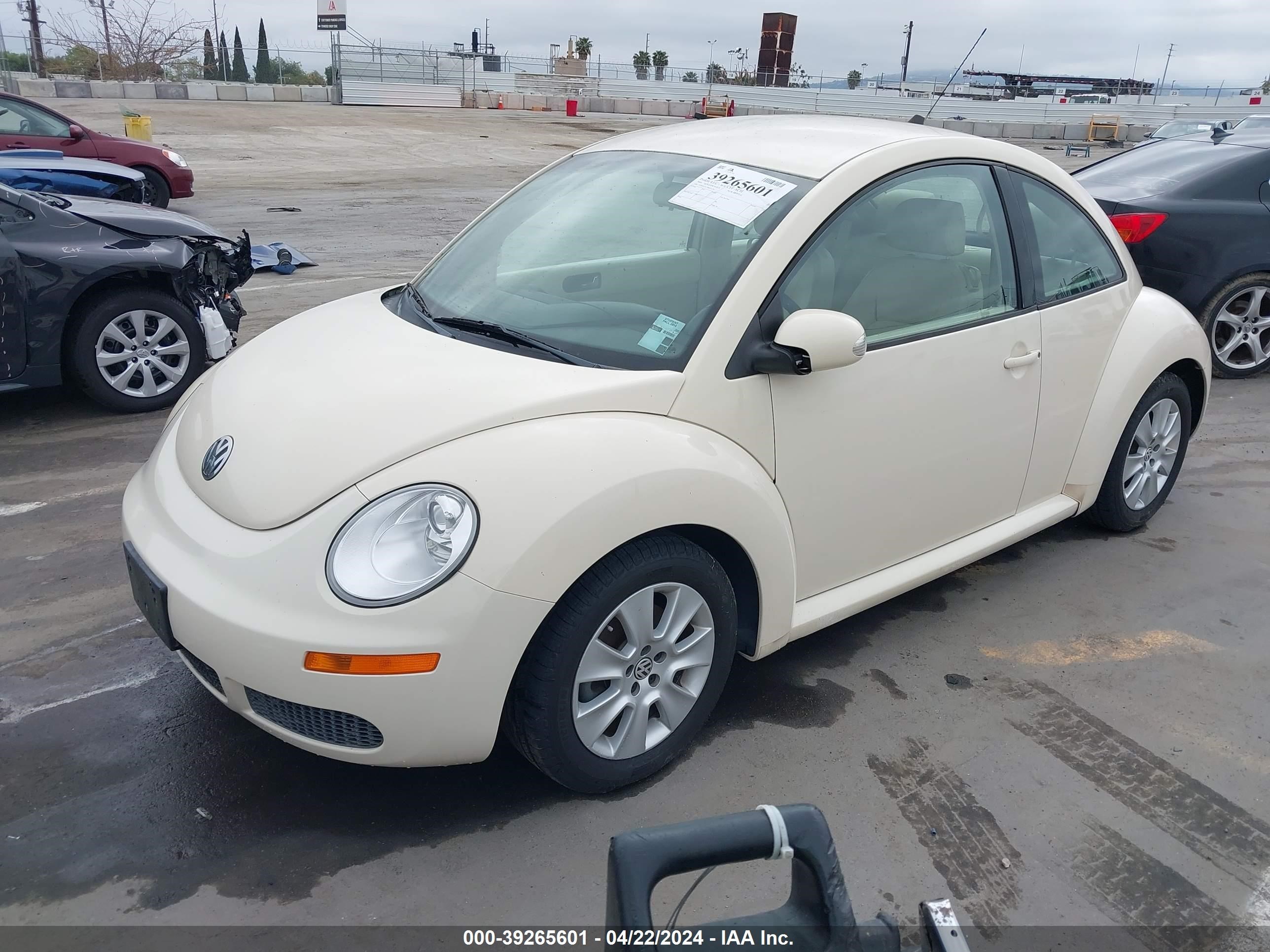 Photo 1 VIN: 3VWPG31C39M511701 - VOLKSWAGEN BEETLE 