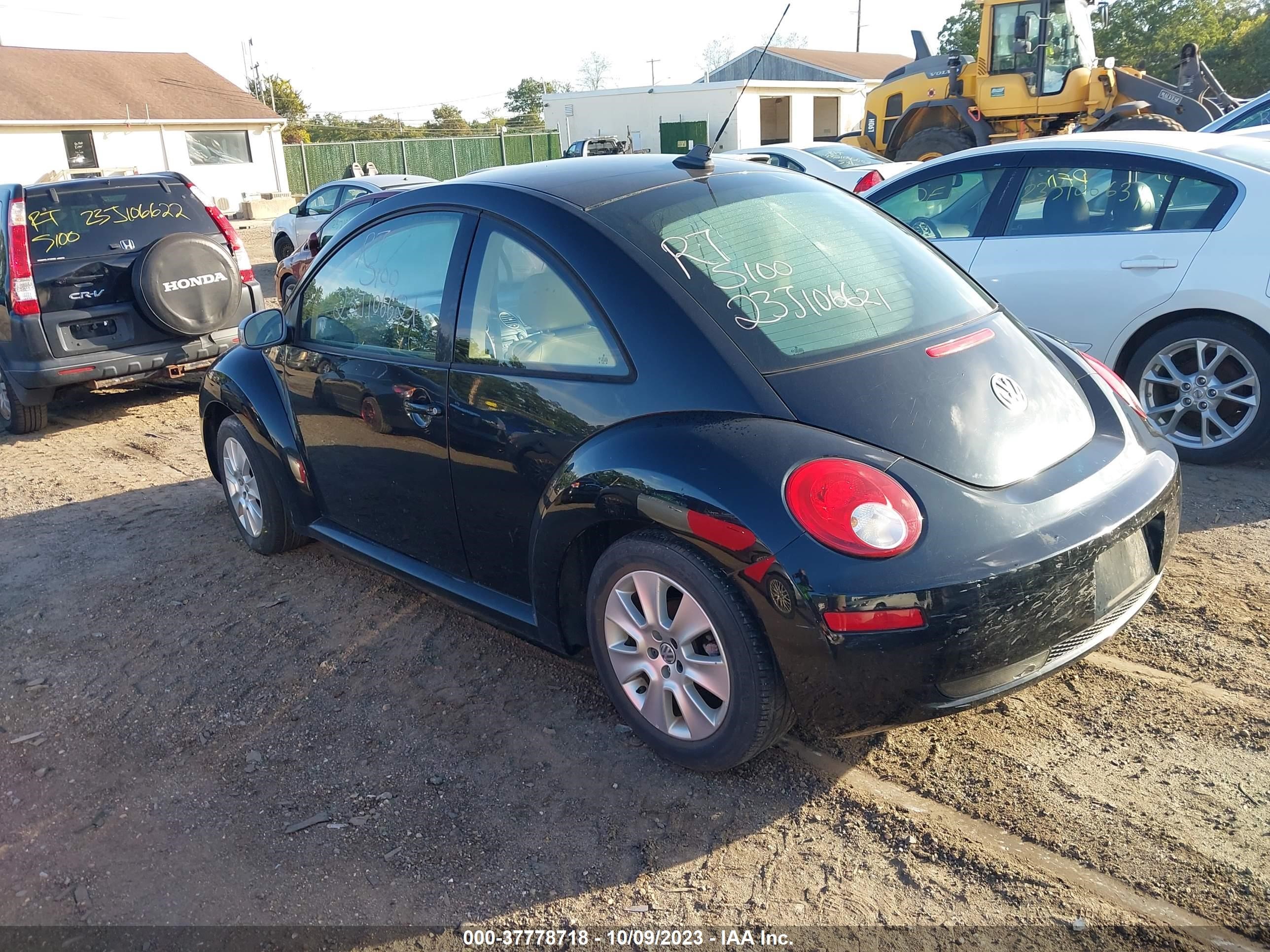 Photo 2 VIN: 3VWPG31C49M503767 - VOLKSWAGEN BEETLE 