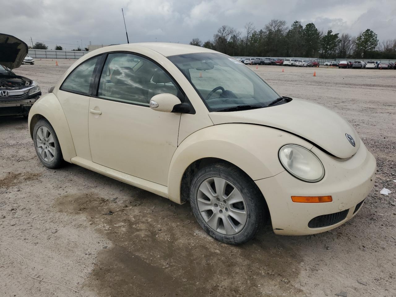 Photo 3 VIN: 3VWPG31C98M519316 - VOLKSWAGEN BEETLE 