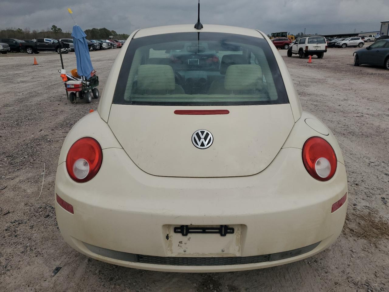 Photo 5 VIN: 3VWPG31C98M519316 - VOLKSWAGEN BEETLE 