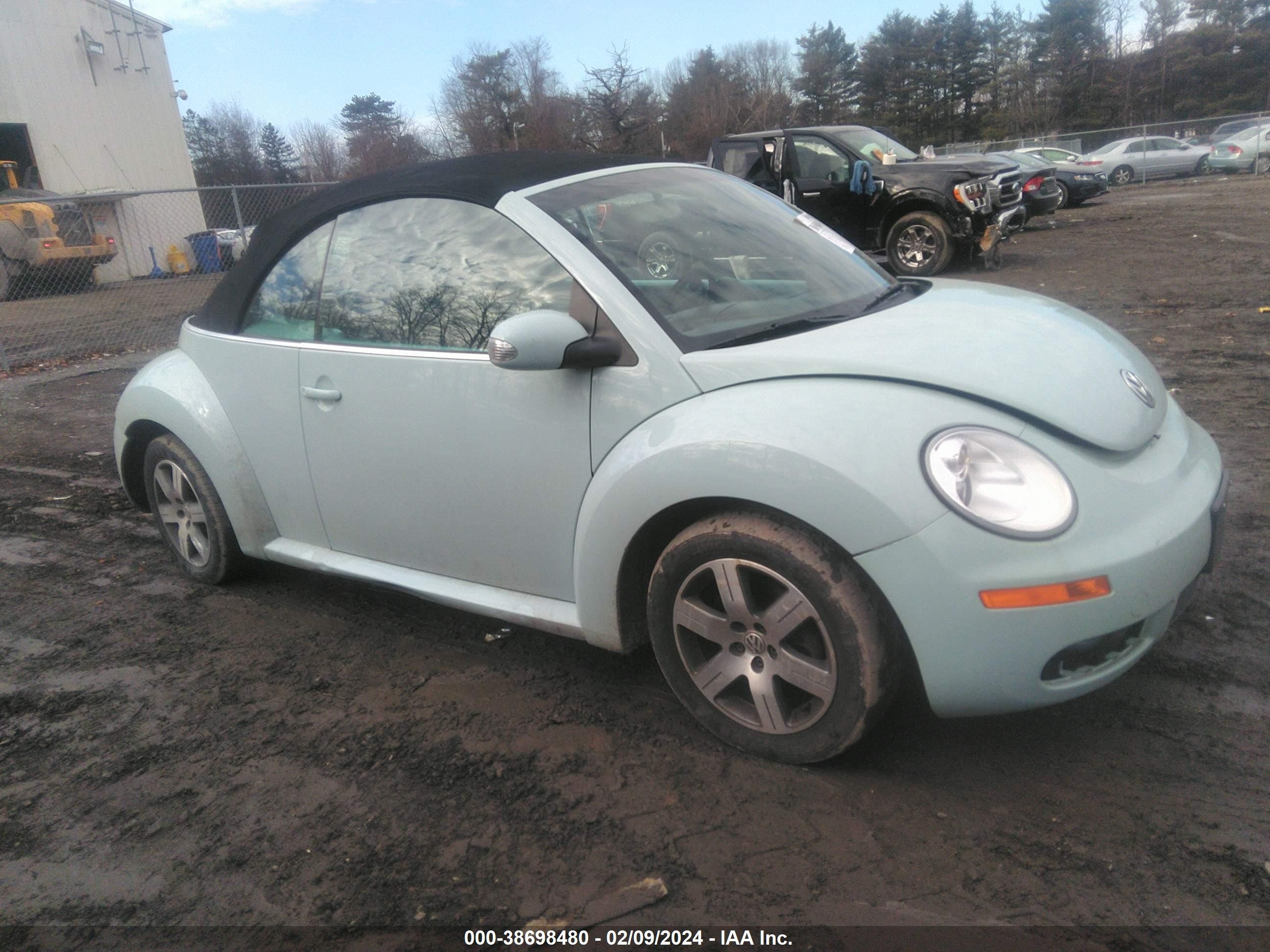 Photo 12 VIN: 3VWPG31Y46M332641 - VOLKSWAGEN BEETLE 