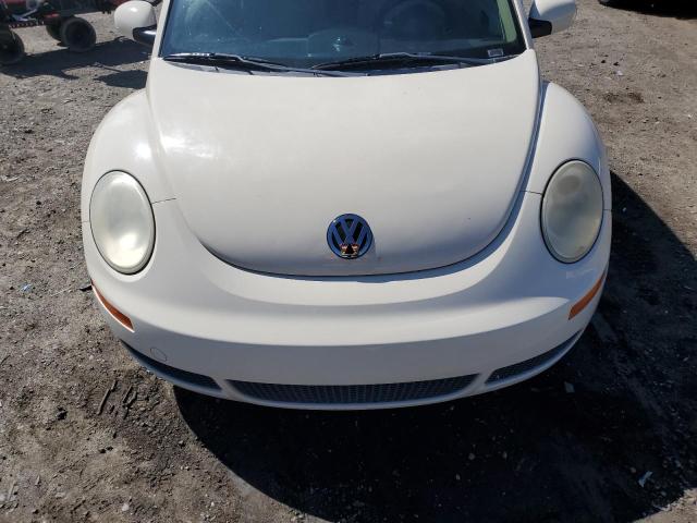 Photo 10 VIN: 3VWPG31Y98M409894 - VOLKSWAGEN BEETLE 