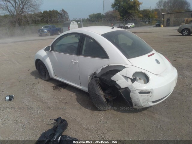 Photo 2 VIN: 3VWPG3AG1AM006411 - VOLKSWAGEN NEW BEETLE COUPE 