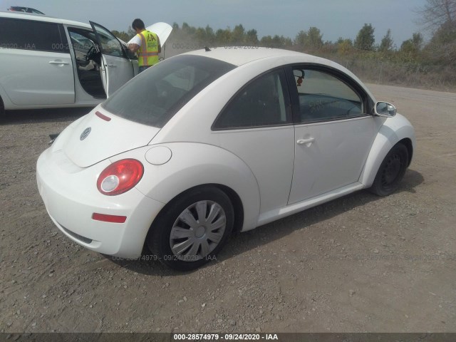 Photo 3 VIN: 3VWPG3AG1AM006411 - VOLKSWAGEN NEW BEETLE COUPE 