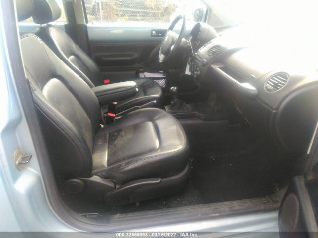 Photo 4 VIN: 3VWPG3AG2AM033004 - VOLKSWAGEN NEW BEETLE COUPE 