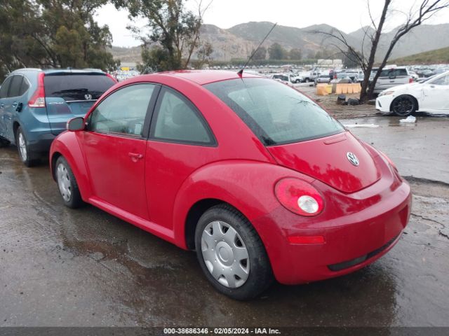 Photo 2 VIN: 3VWPG3AG3AM012064 - VOLKSWAGEN NEW BEETLE 