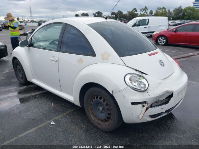 Photo 2 VIN: 3VWPG3AG4AM003504 - VOLKSWAGEN NEW BEETLE 