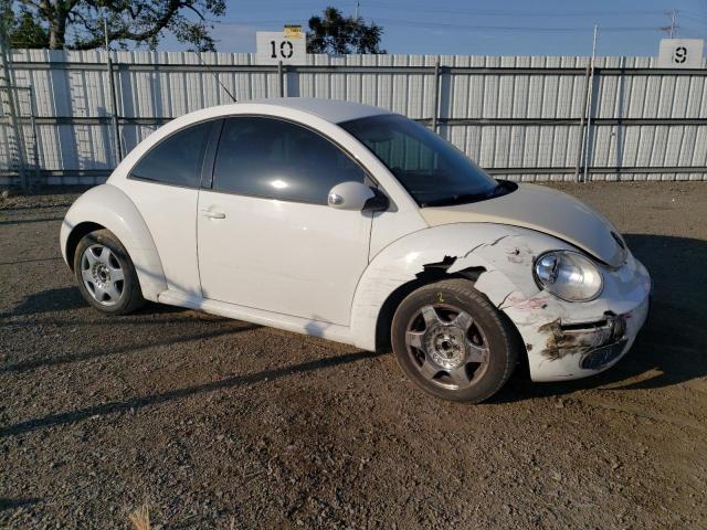 Photo 3 VIN: 3VWPG3AG4AM005091 - VOLKSWAGEN BEETLE 