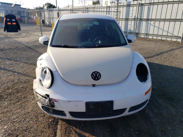 Photo 4 VIN: 3VWPG3AG4AM005091 - VOLKSWAGEN BEETLE 