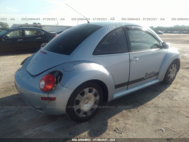 Photo 3 VIN: 3VWPG3AG7AM012200 - VOLKSWAGEN NEW BEETLE COUPE 