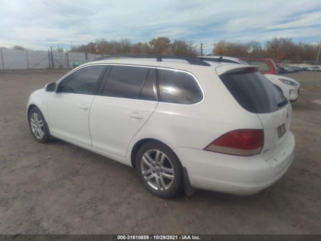 Photo 2 VIN: 3VWPL7AJ0AM637732 - VOLKSWAGEN JETTA SPORTWAGEN 