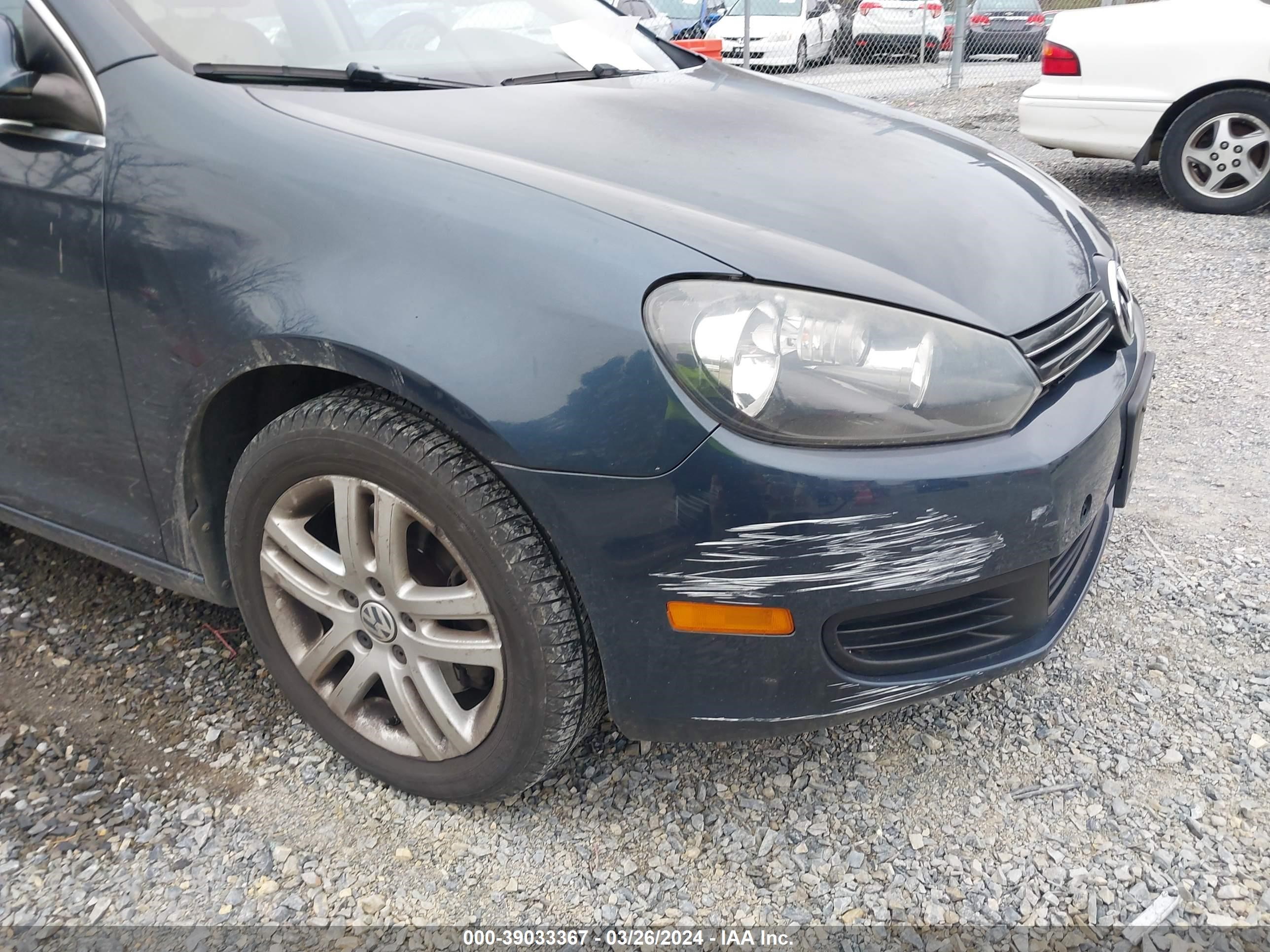 Photo 5 VIN: 3VWPL7AJ4AM656963 - VOLKSWAGEN JETTA 