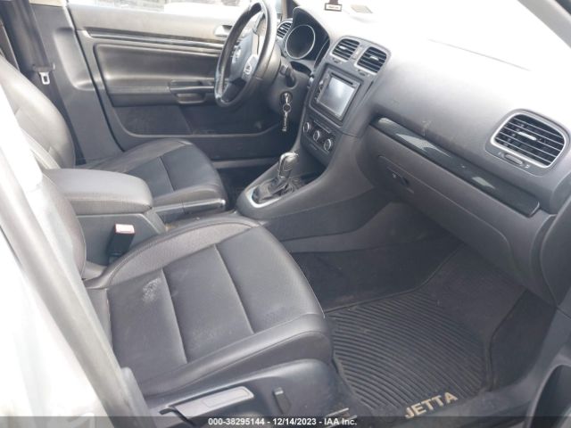 Photo 4 VIN: 3VWPL7AJ4BM684876 - VOLKSWAGEN JETTA SPORTWAGEN 