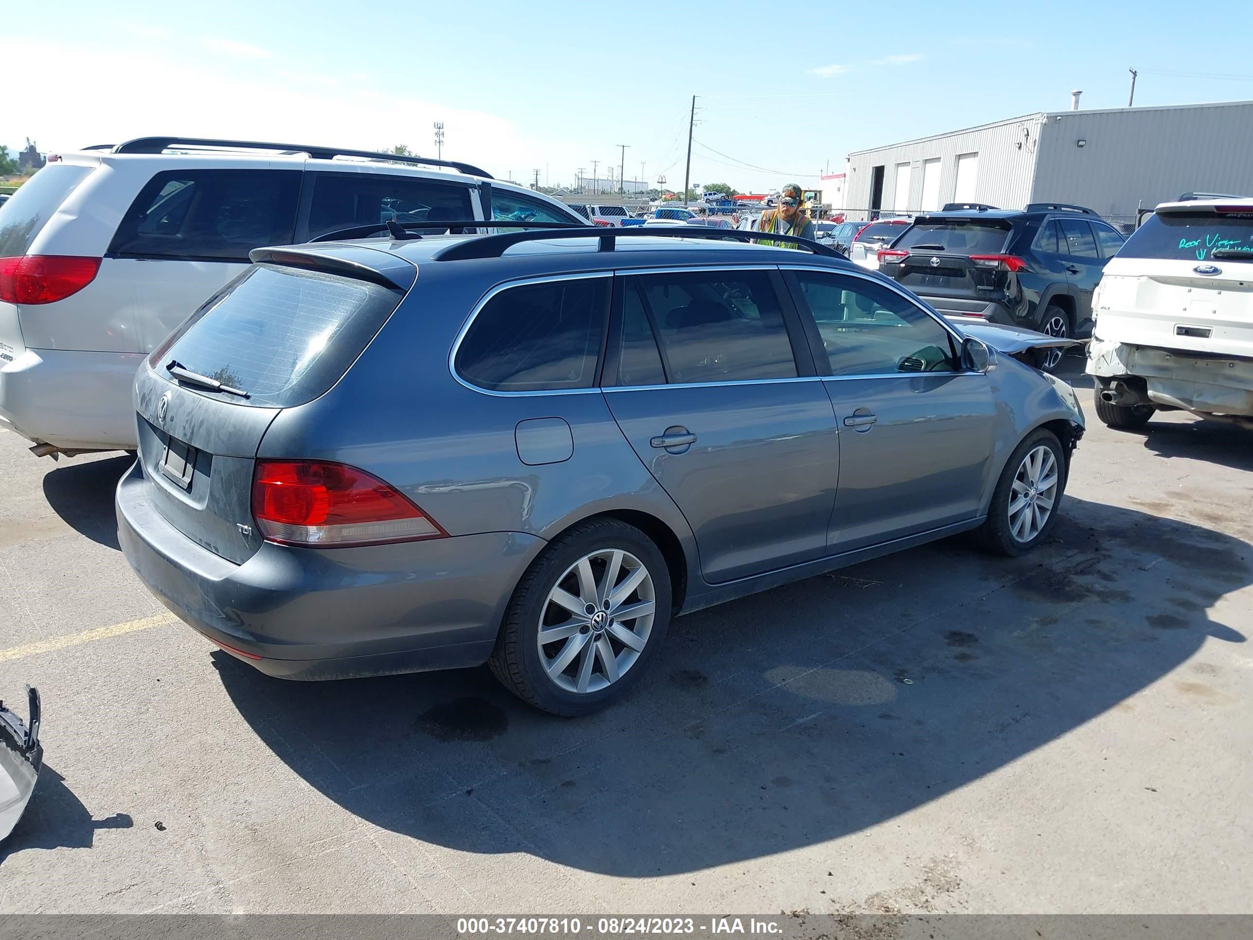 Photo 3 VIN: 3VWPL7AJ4DM637687 - VOLKSWAGEN JETTA 