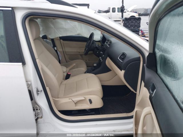 Photo 4 VIN: 3VWPL7AJ7AM634830 - VOLKSWAGEN JETTA 