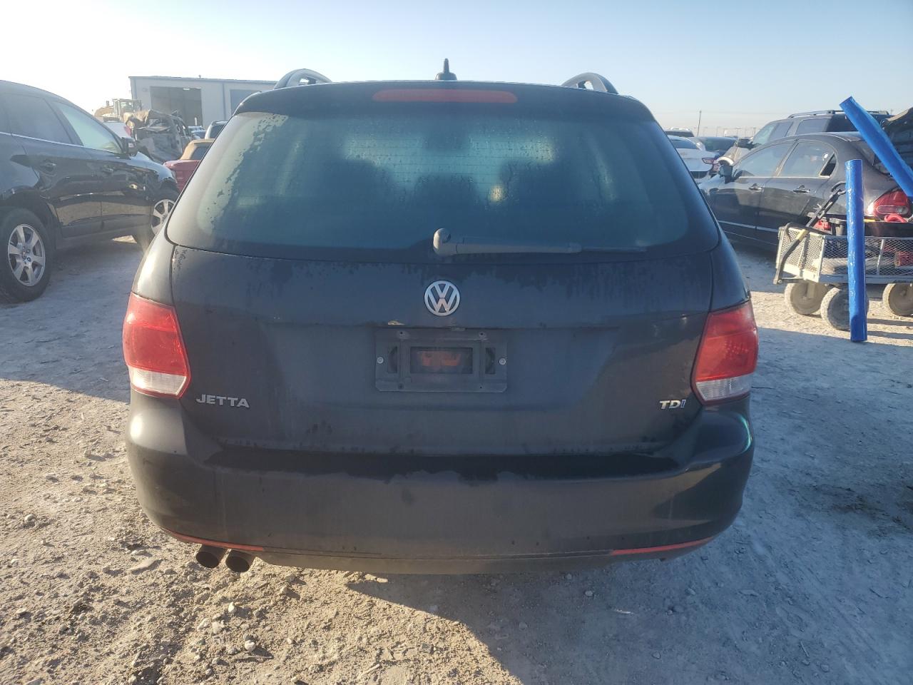 Photo 5 VIN: 3VWPL7AJ8EM621297 - VOLKSWAGEN JETTA 