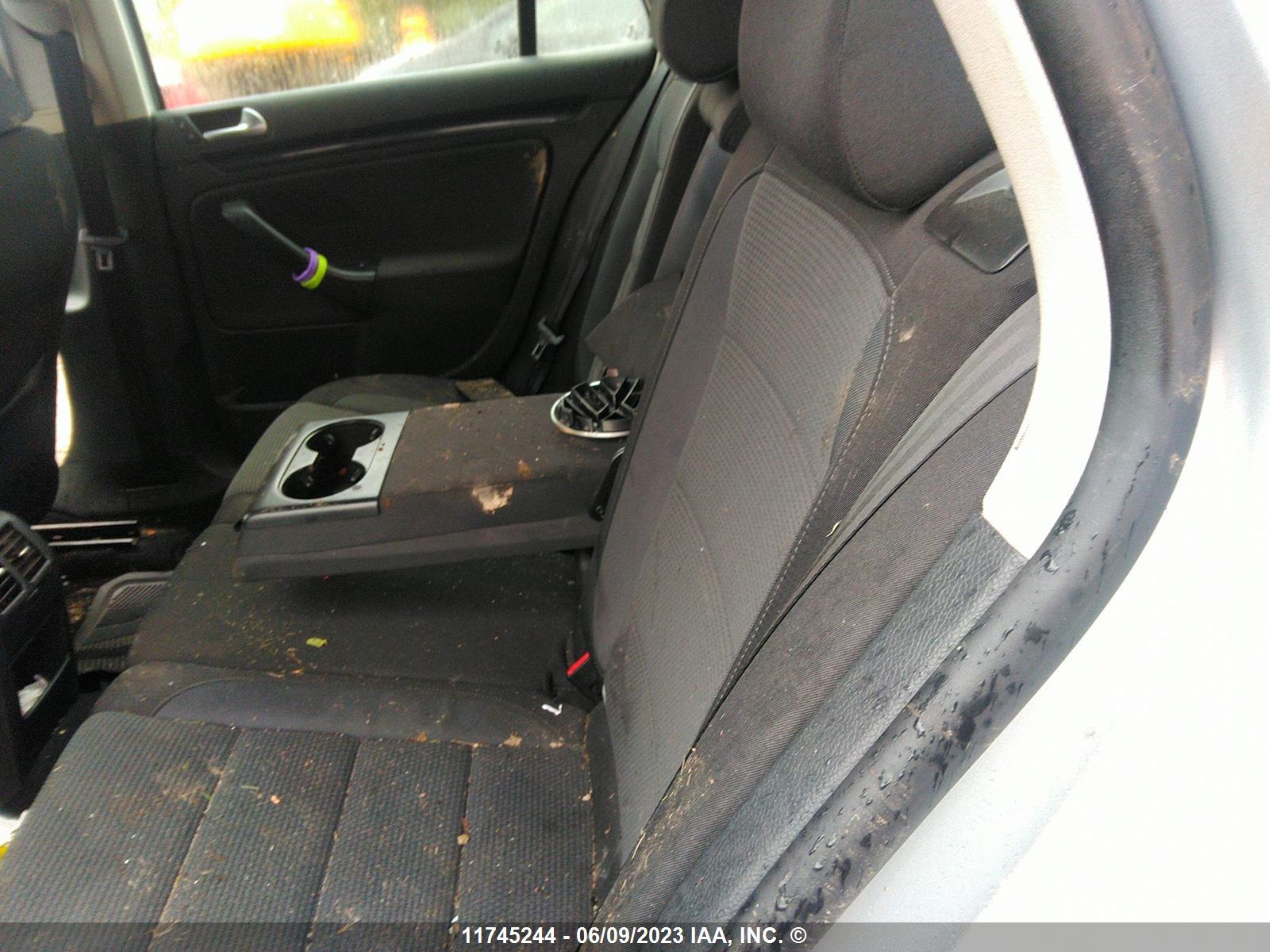 Photo 7 VIN: 3VWPL7AJ9CM712222 - VOLKSWAGEN GOLF 