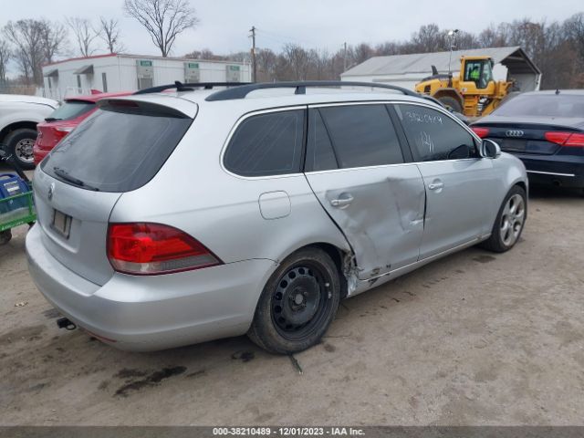 Photo 3 VIN: 3VWPL7AJXAM701243 - VOLKSWAGEN JETTA 