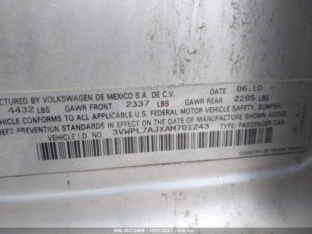 Photo 8 VIN: 3VWPL7AJXAM701243 - VOLKSWAGEN JETTA 