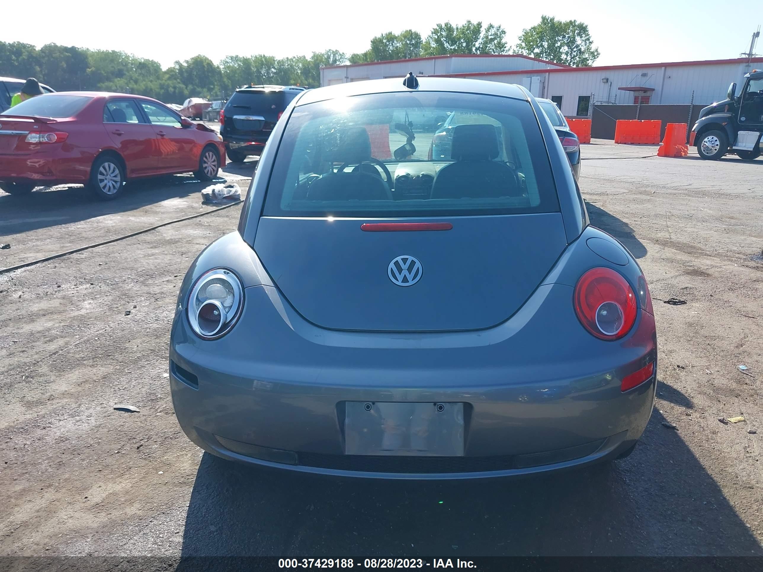 Photo 15 VIN: 3VWPR31C66M414692 - VOLKSWAGEN BEETLE 