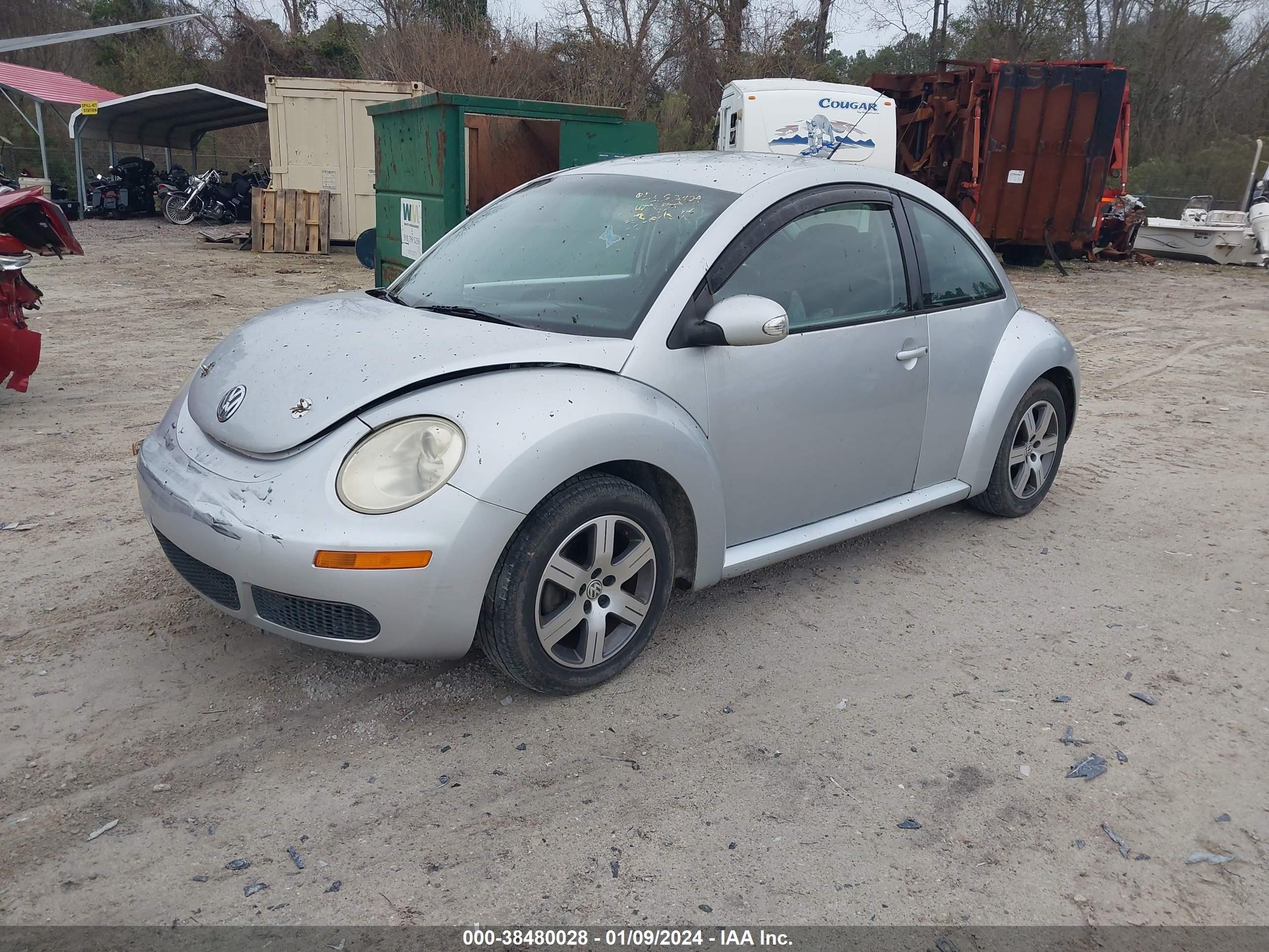 Photo 1 VIN: 3VWPW31C26M421762 - VOLKSWAGEN BEETLE 