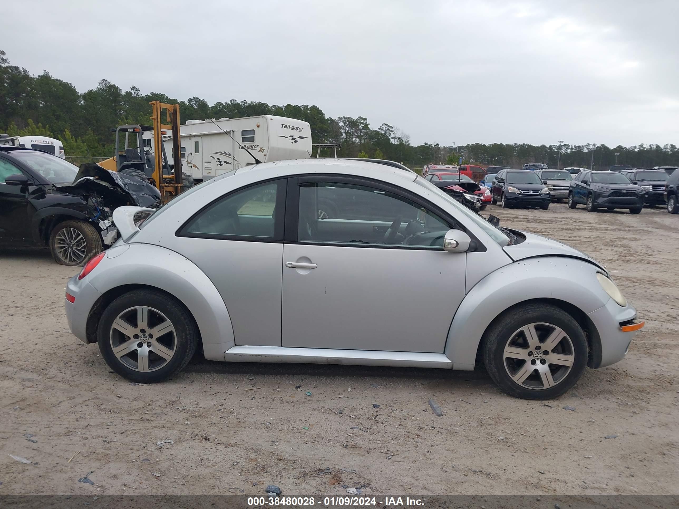 Photo 12 VIN: 3VWPW31C26M421762 - VOLKSWAGEN BEETLE 