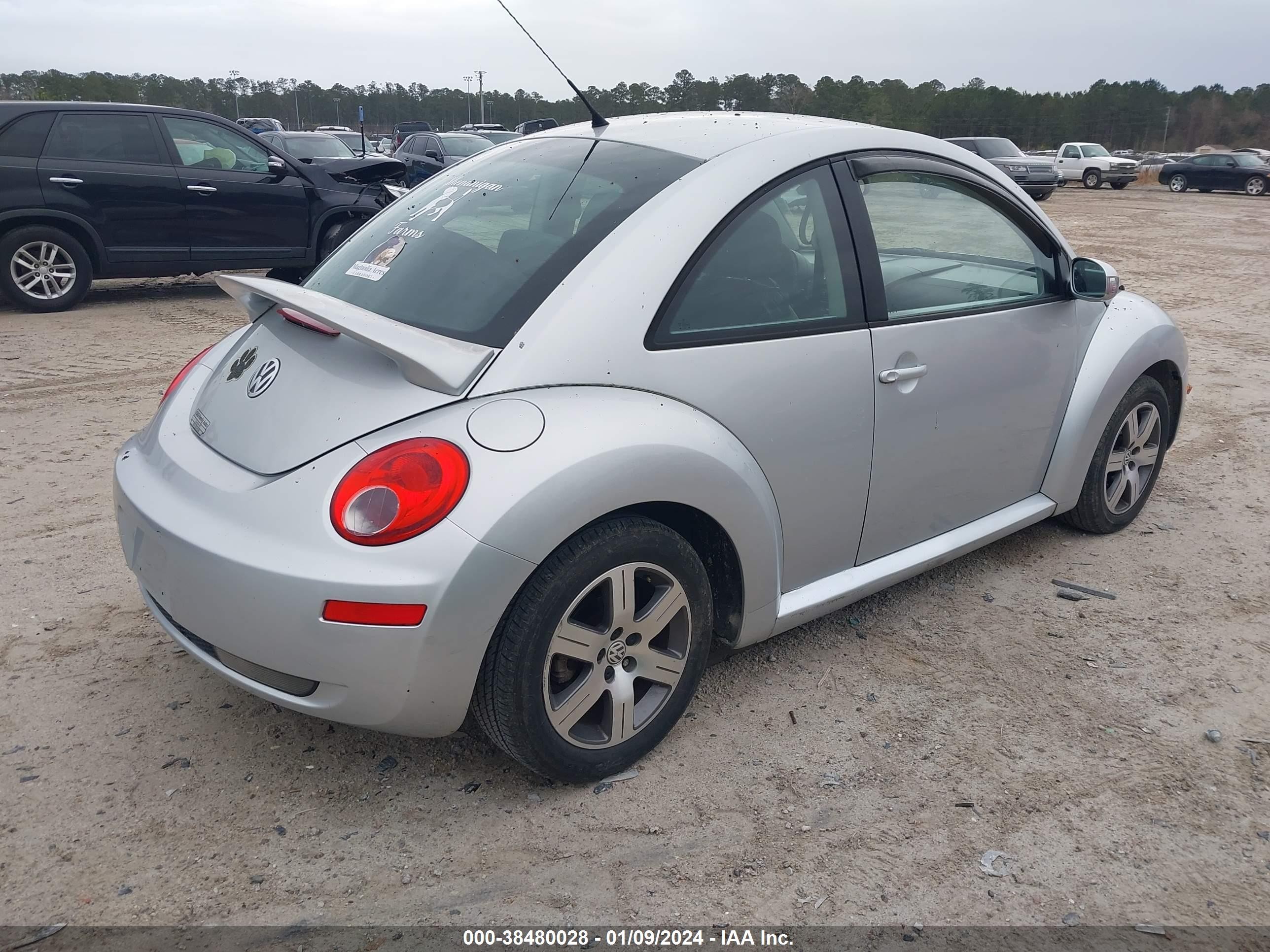 Photo 3 VIN: 3VWPW31C26M421762 - VOLKSWAGEN BEETLE 