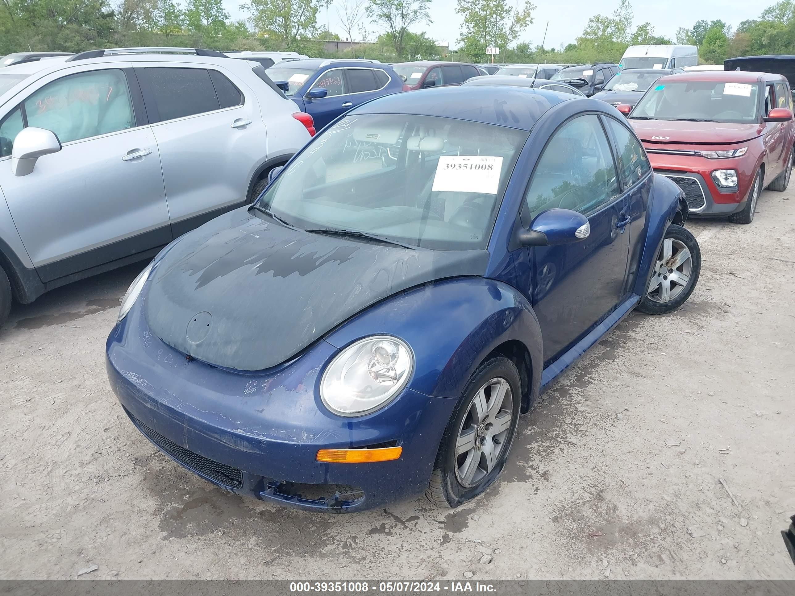 Photo 1 VIN: 3VWPW31C36M423911 - VOLKSWAGEN BEETLE 