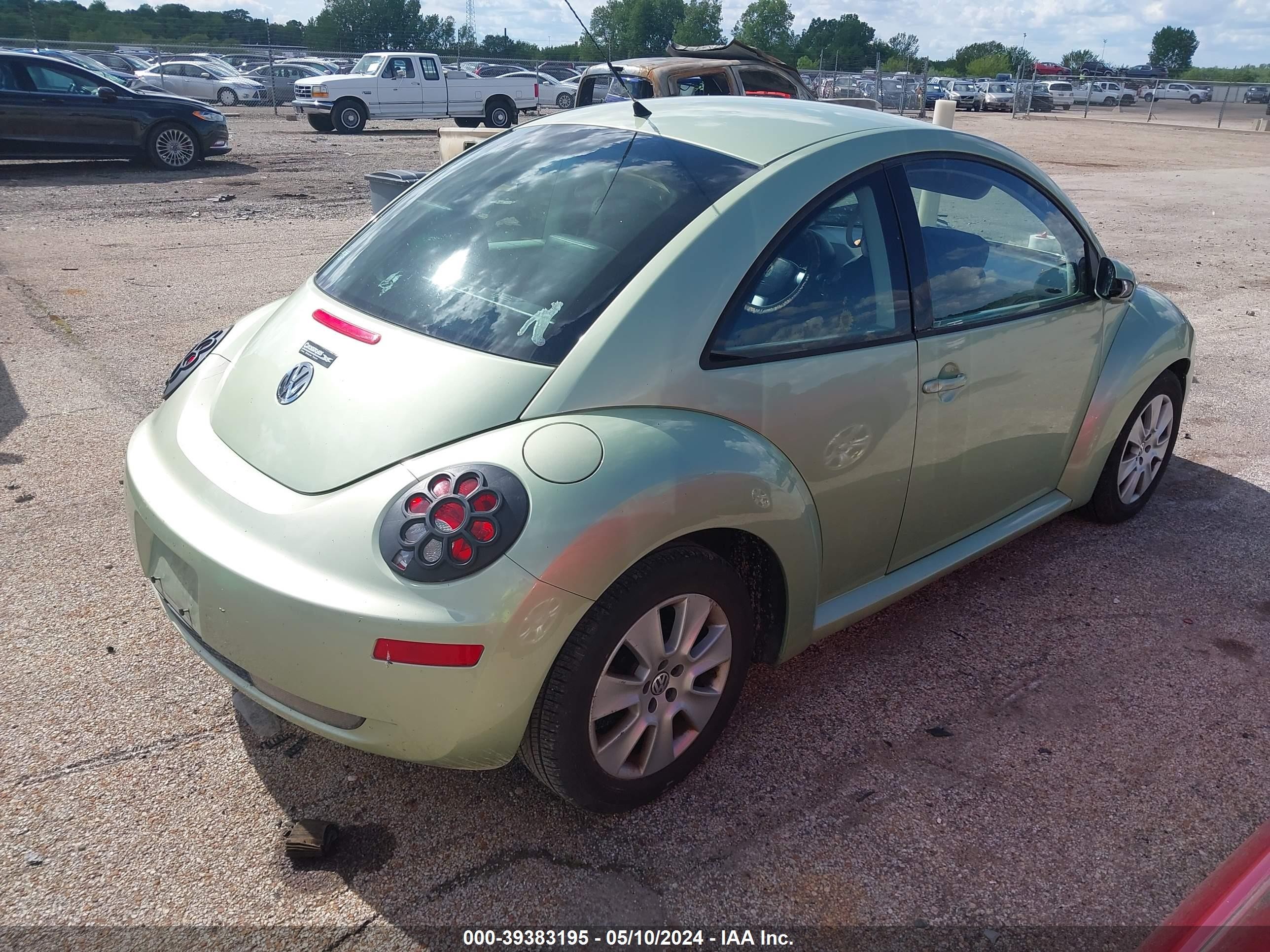 Photo 3 VIN: 3VWPW31C49M503660 - VOLKSWAGEN BEETLE 