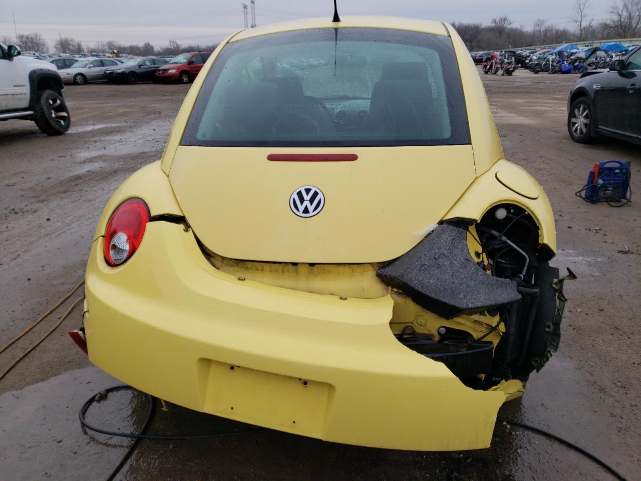 Photo 5 VIN: 3VWPW31C58M507232 - VOLKSWAGEN BEETLE 