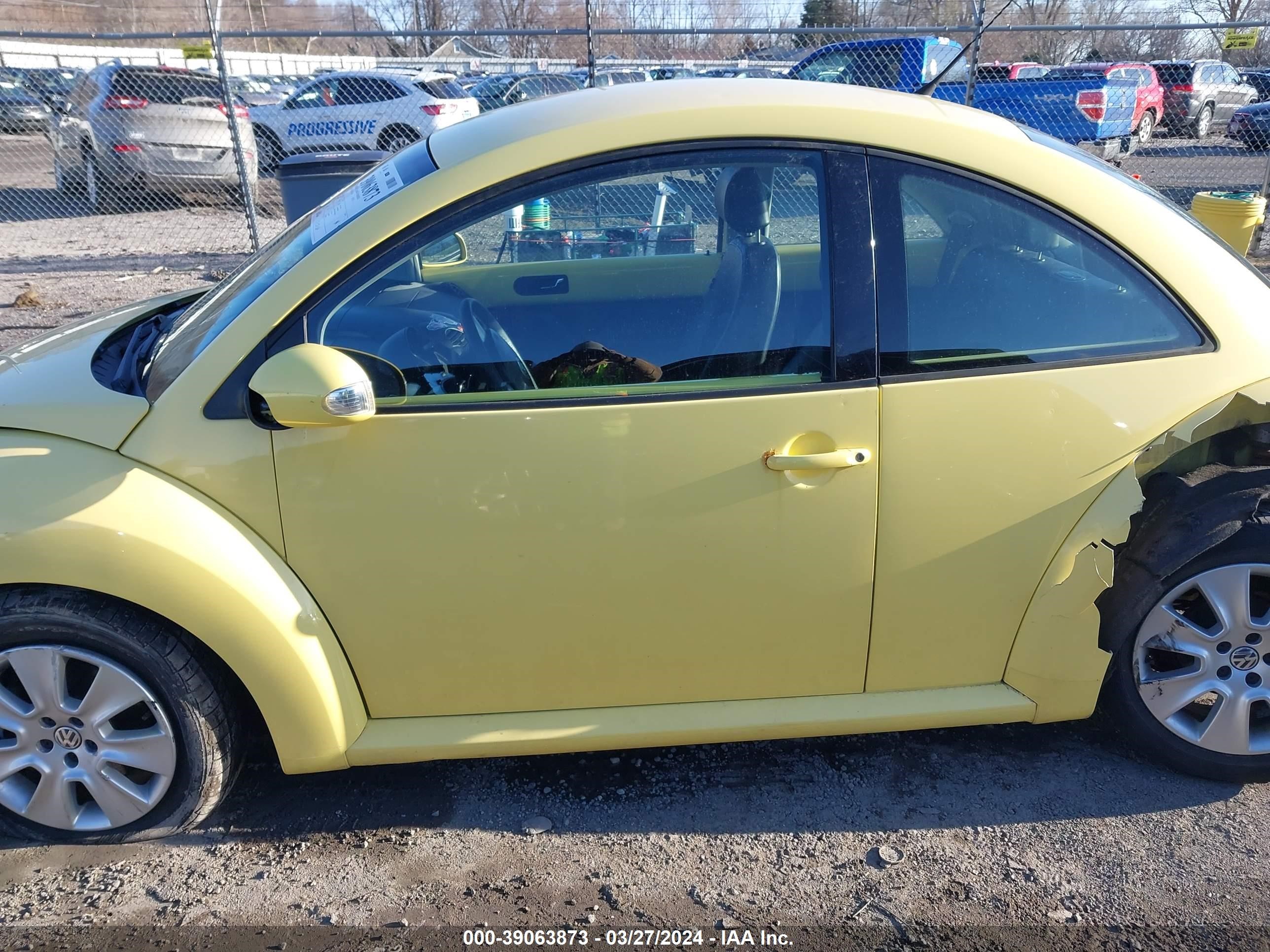 Photo 13 VIN: 3VWPW31C58M514276 - VOLKSWAGEN BEETLE 