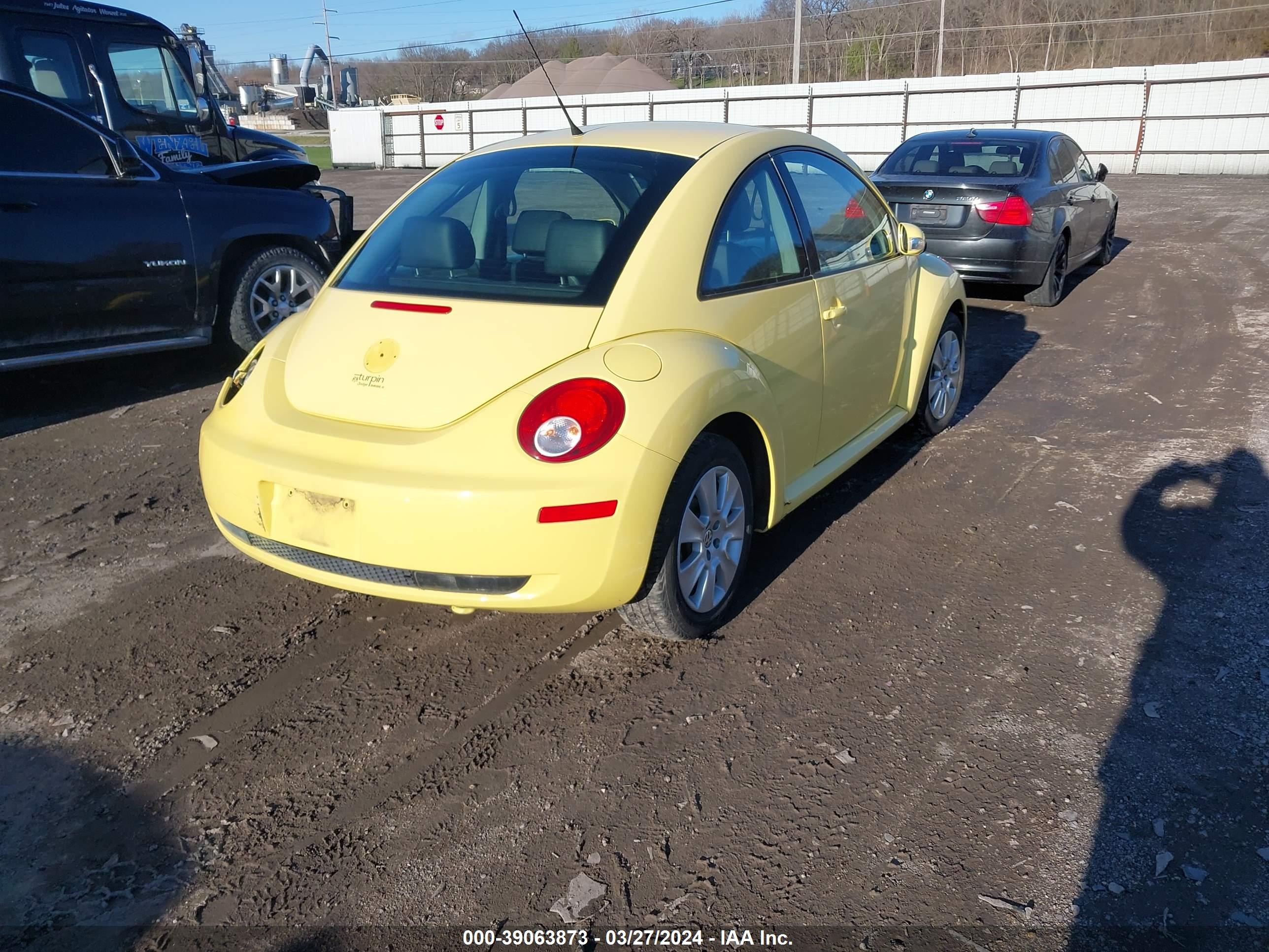 Photo 3 VIN: 3VWPW31C58M514276 - VOLKSWAGEN BEETLE 