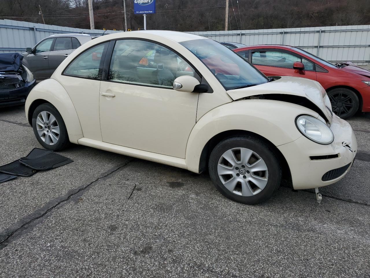 Photo 3 VIN: 3VWPW31C78M521567 - VOLKSWAGEN BEETLE 