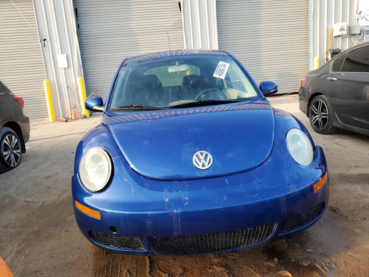 Photo 4 VIN: 3VWPW31C87M518417 - VOLKSWAGEN BEETLE 