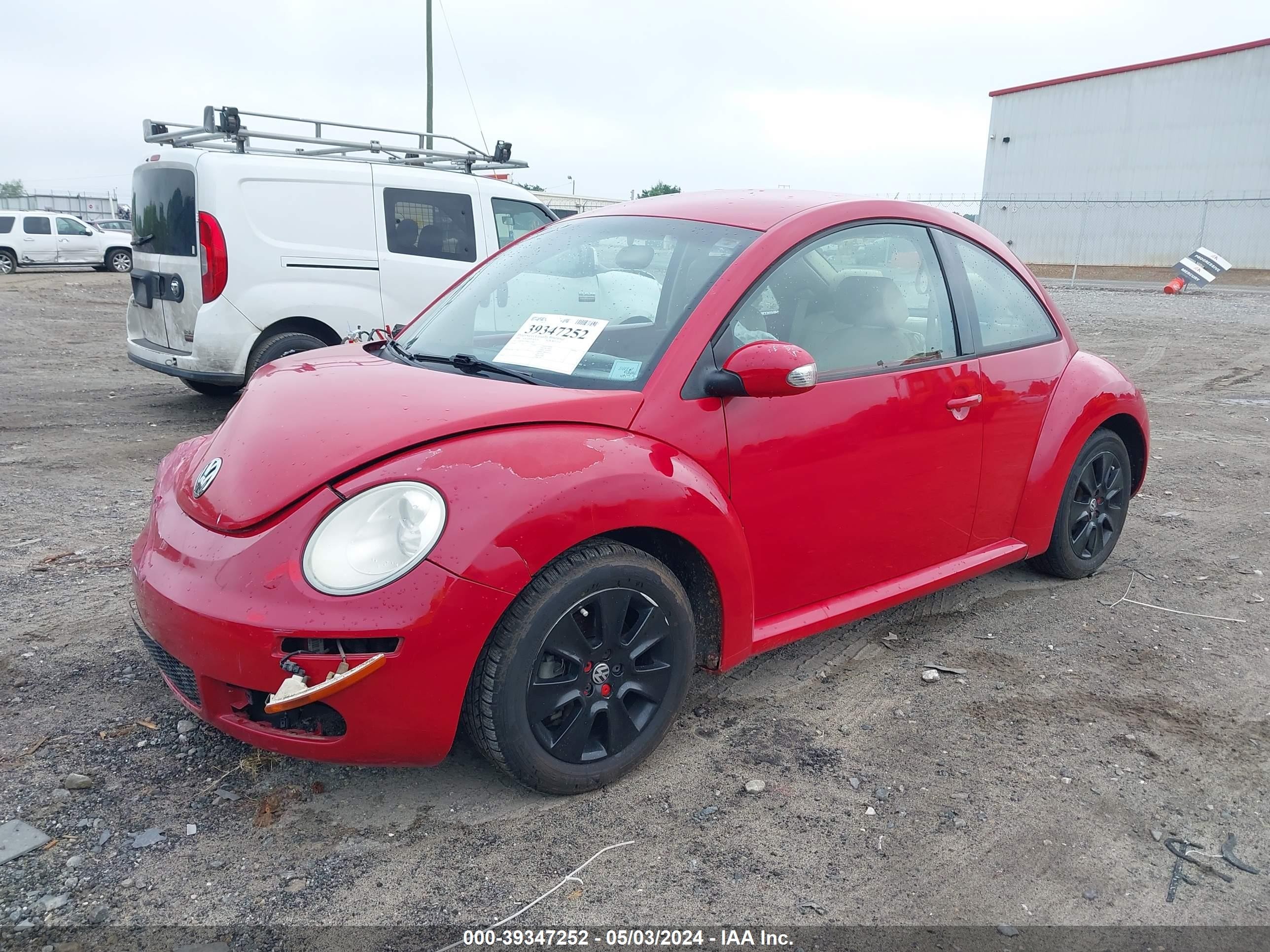 Photo 1 VIN: 3VWPW31C88M523988 - VOLKSWAGEN BEETLE 