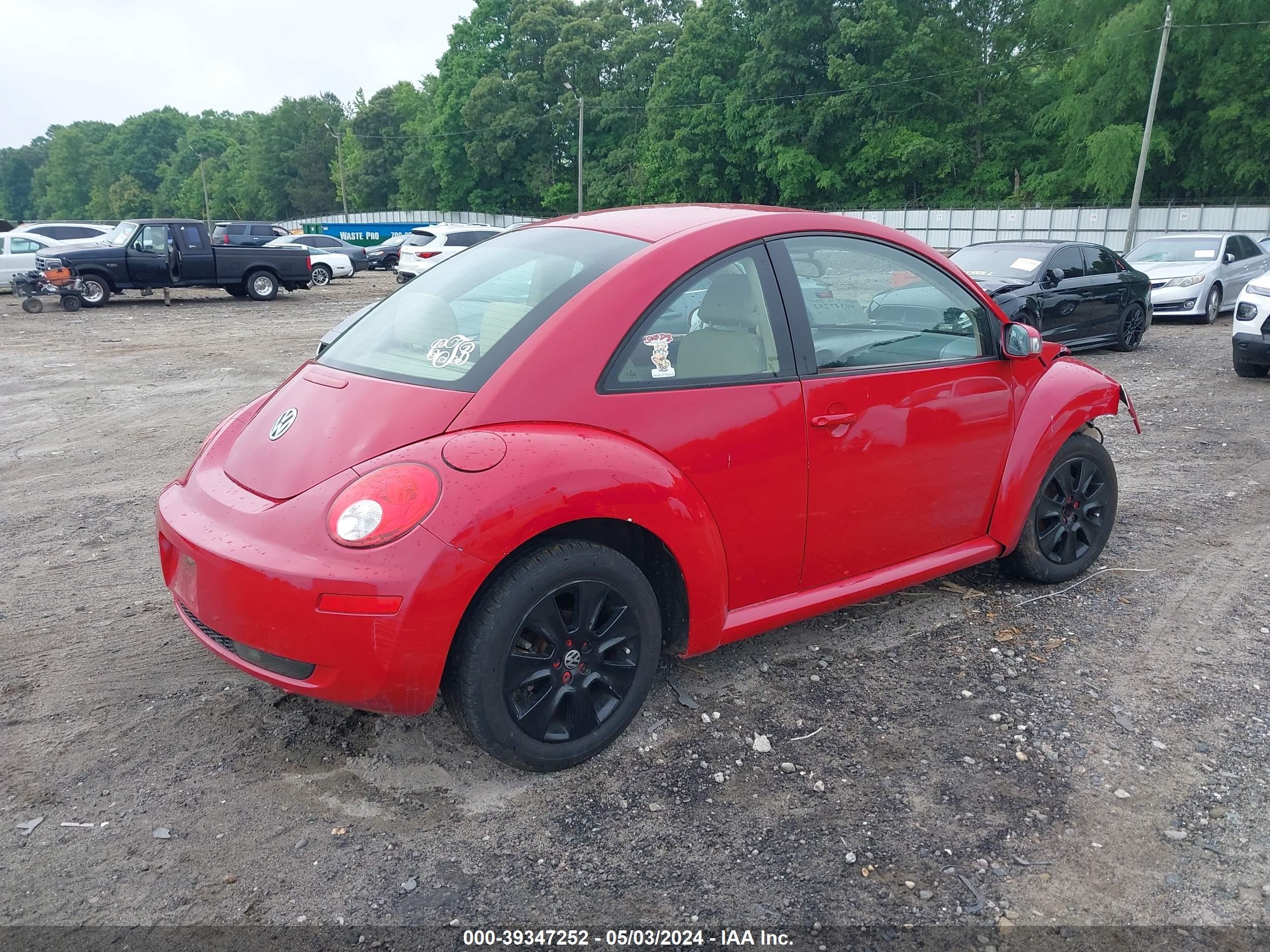 Photo 3 VIN: 3VWPW31C88M523988 - VOLKSWAGEN BEETLE 