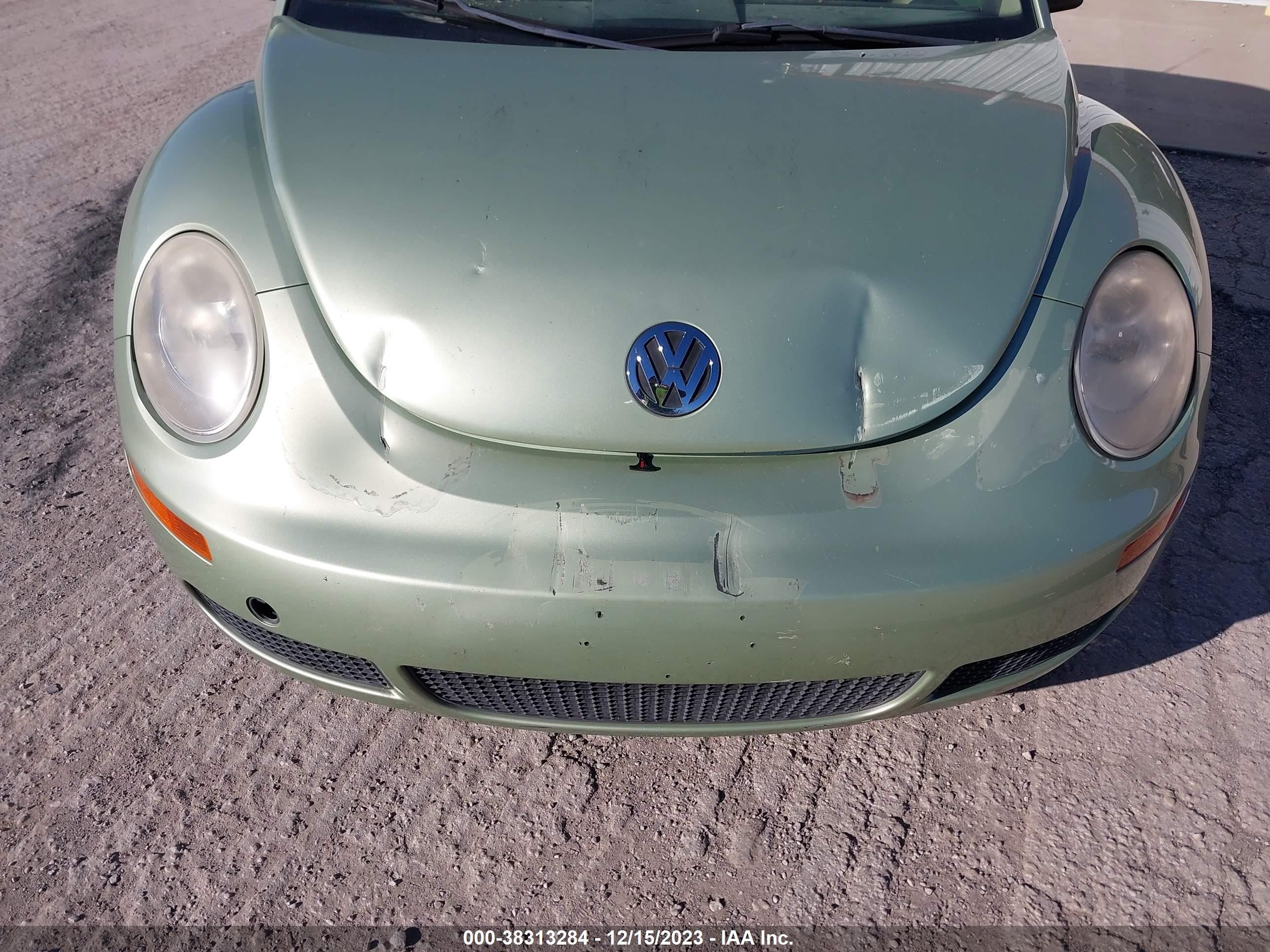 Photo 5 VIN: 3VWPW31C98M509873 - VOLKSWAGEN BEETLE 