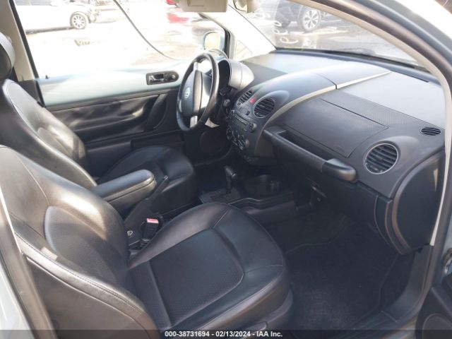 Photo 4 VIN: 3VWPW3AG0AM027124 - VOLKSWAGEN NEW BEETLE 